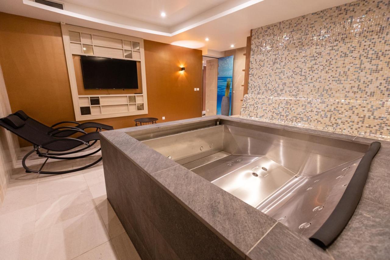Arena Apartments Гавличкув-Брод Экстерьер фото